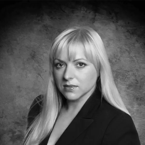Irina Jakovleva Headshot